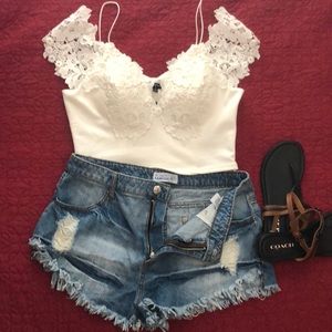 ALMOST FAMOUS always Famous Short